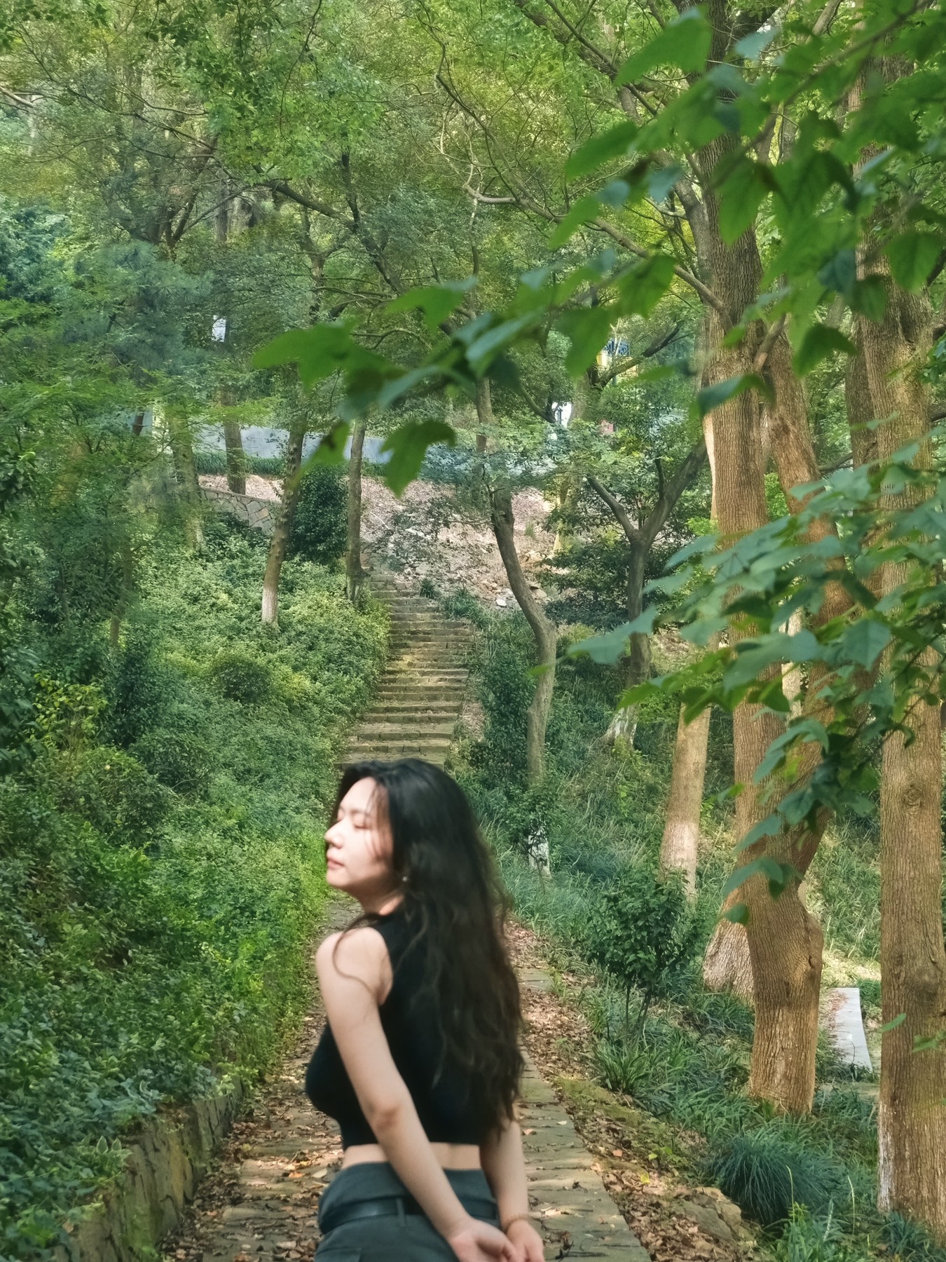 Forest portrait result with green reference style.