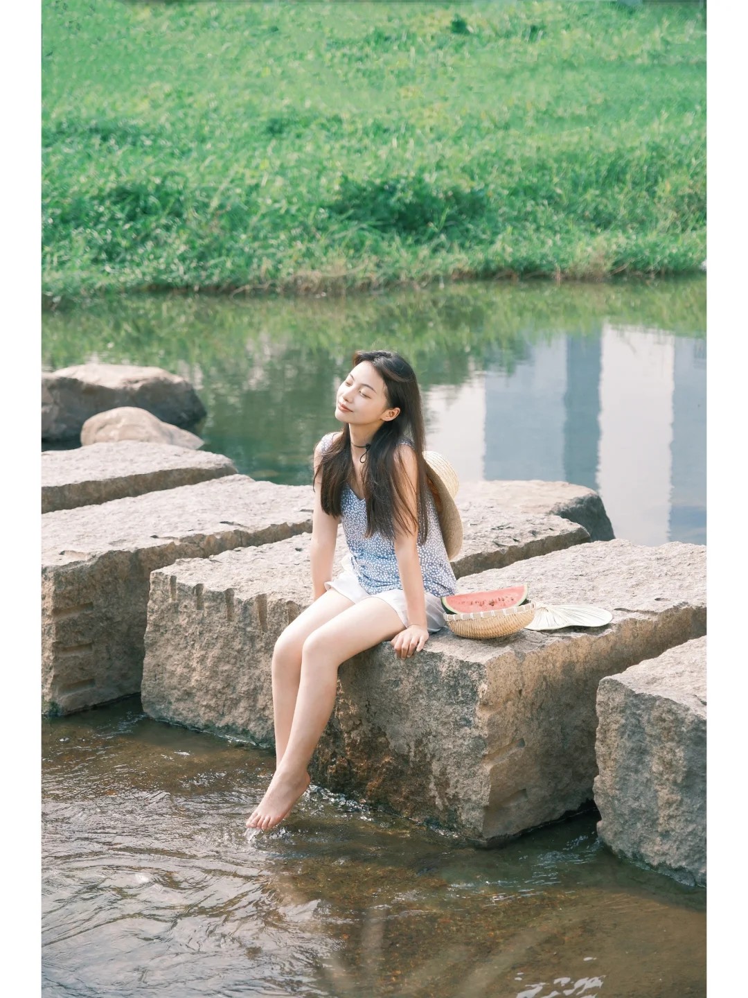 Riverside portrait content image before color transfer.